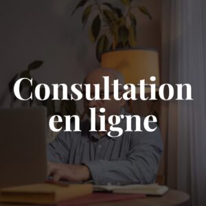 Consultation en ligne avec un homme utilisant un ordinateur portable